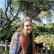 Técnica de educación infantil que ofrece clases de naturales, a niños de primaria. También ofrezco dar clases de catalán